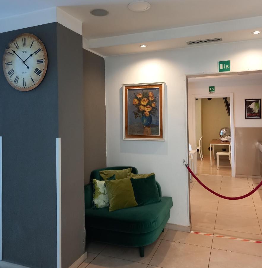 Hotel Aniene Рим Экстерьер фото