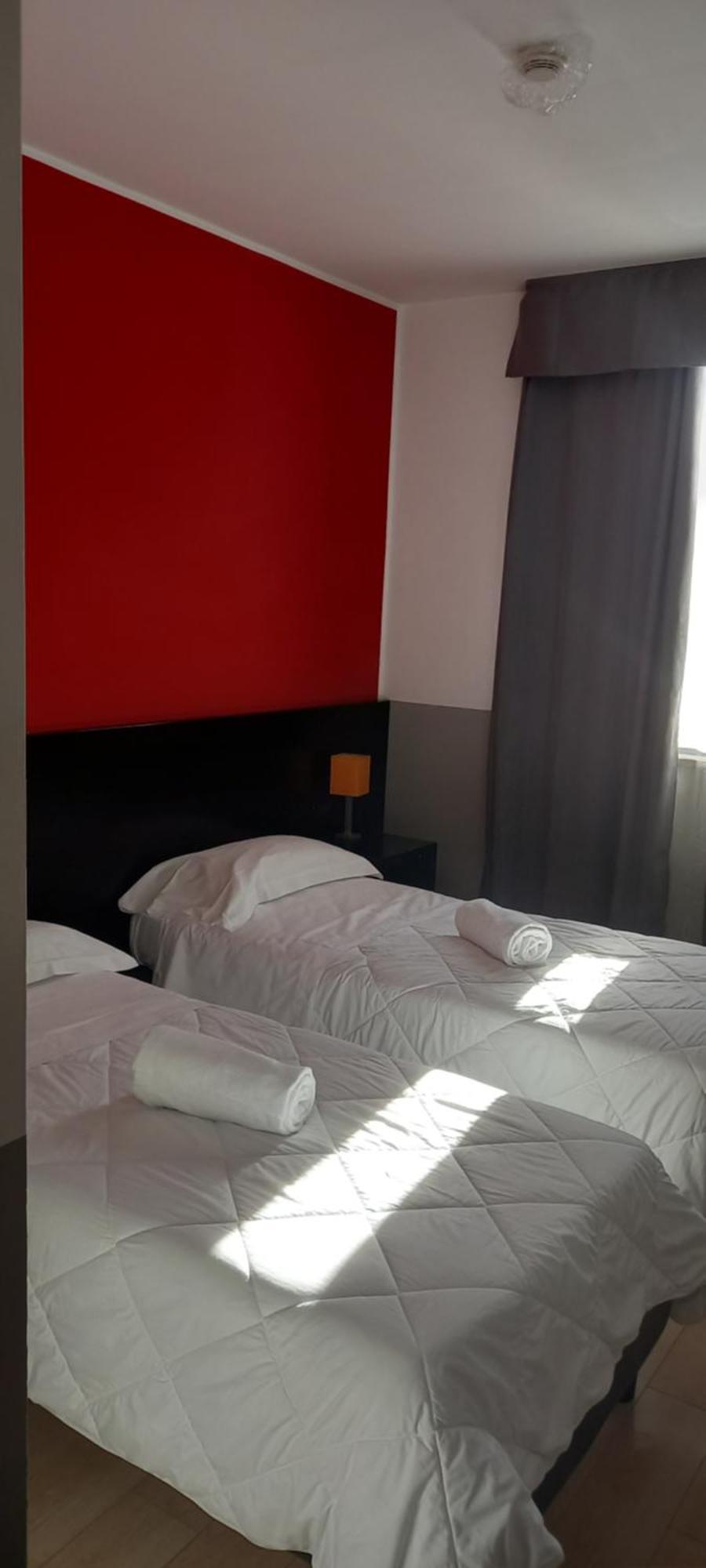 Hotel Aniene Рим Экстерьер фото